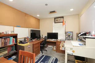 9810 Sugar Tree Ct, Houston, TX 77070 - Photo 19