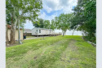 3014 Bay Oaks Harbor Drive, Baytown, TX 77523 - Photo 19