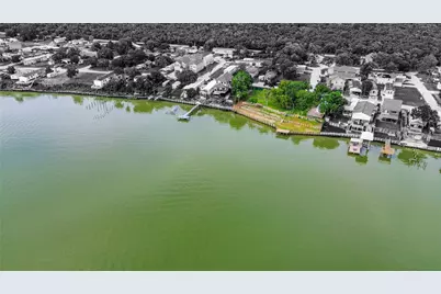 3014 Bay Oaks Harbor Drive, Baytown, TX 77523 - Photo 3