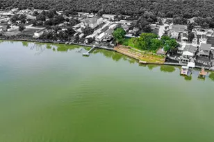 3014 Bay Oaks Harbor Dr, Baytown, TX 77523 - Photo 3