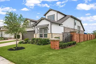 1835 Waters Branch Dr, Missouri City, TX 77459 - Photo 3