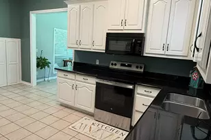 8380 Shady Ln, Bryan, TX 77808 - Photo 5