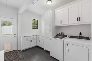 8472 Grand Lake Estates Dr, Montgomery, TX 77316 - Photo 21