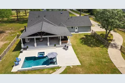 8472 Grand Lake Estates Drive, Montgomery, TX 77316 - Photo 9