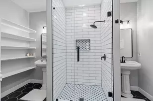 8472 Grand Lake Estates Dr, Montgomery, TX 77316 - Photo 31