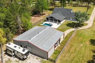 8472 Grand Lake Estates Dr, Montgomery, TX 77316 - Photo 7