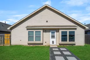 6819 Altadena Dr, Rosharon, TX 77583 - Photo 3