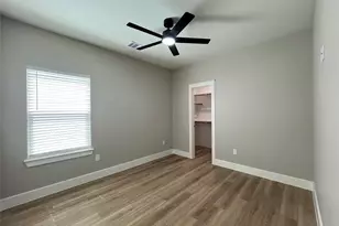 8006 Cora St, Houston, TX 77088 - Photo 17