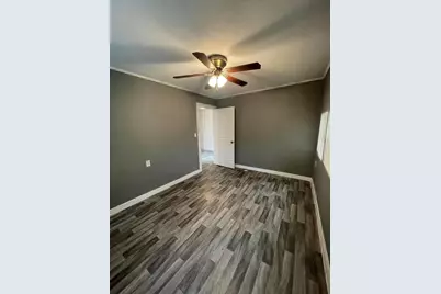 307 Prairie Street, Highlands, TX 77562 - Photo 5