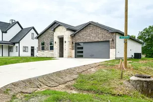 714 Autumn Ln, Livingston, TX 77351 - Photo 3