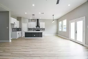 714 Autumn Ln, Livingston, TX 77351 - Photo 11