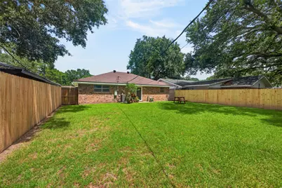 1320 W Palm Drive, Winnie, TX 77665 - Photo 27