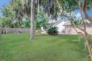 338 Banyan St, Lake Jackson, TX 77566 - Photo 33