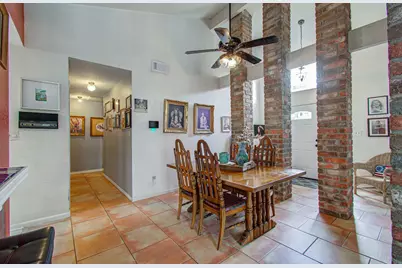 338 Banyan Street, Lake Jackson, TX 77566 - Photo 5