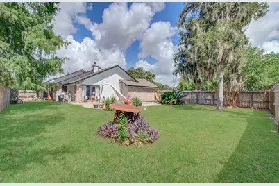 338 Banyan Street, Lake Jackson, TX 77566 - Photo 31