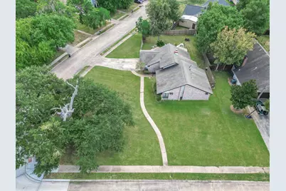 338 Banyan Street, Lake Jackson, TX 77566 - Photo 33