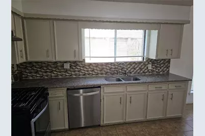 221 Palm Aire Drive, Friendswood, TX 77546 - Photo 13