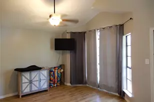 1 Brandon Rd, Huntsville, TX 77320 - Photo 7