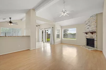 2911 Garden Lane, Sugar Land, TX 77479 - Photo 7