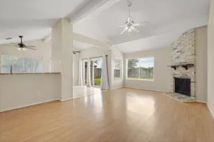 2911 Garden Ln, Sugar Land, TX 77479 - Photo 7