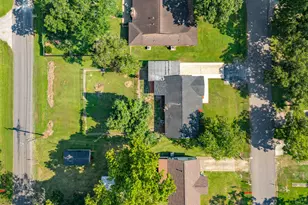 122 N Ringgold St, West Columbia, TX 77486 - Photo 33