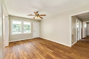 122 N Ringgold St, West Columbia, TX 77486 - Photo 7