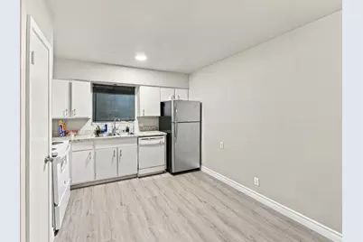 4040 San Felipe Street #202, Houston, TX 77027 - Photo 5