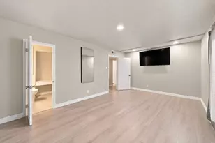 4040 San Felipe St, Houston, TX 77027 - Photo 9