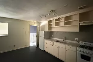 219 West Alabama, Houston, TX 77006 - Photo 1