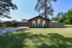 1747 Burning Tree Rd, Houston, TX 77339 - Photo 1