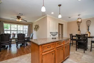 1747 Burning Tree Rd, Houston, TX 77339 - Photo 5