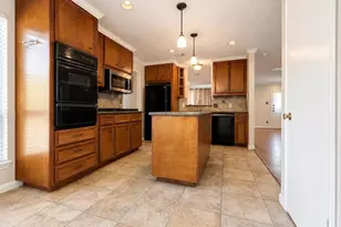 1747 Burning Tree Rd, Houston, TX 77339 - Photo 9