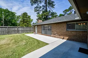 1747 Burning Tree Rd, Houston, TX 77339 - Photo 23
