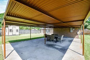 1747 Burning Tree Rd, Houston, TX 77339 - Photo 25