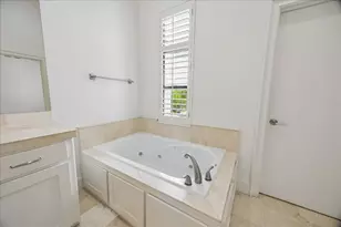 6906 Sewanee St, Houston, TX 77025 - Photo 15