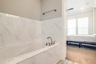 412 W 28th St, Houston, TX 77008 - Photo 33