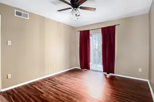 18511 Egret Bay Blvd, Webster, TX 77058 - Photo 13