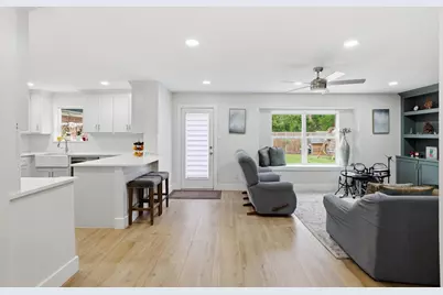 5230 Moss Glenn Lane, Houston, TX 77088 - Photo 5