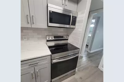 5210 Arboles Drive #B1, Houston, TX 77035 - Photo 13