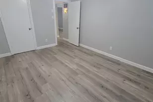 5210 Arboles Dr, Houston, TX 77035 - Photo 17