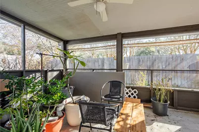 2111 Gray Falls Drive, Houston, TX 77077 - Photo 17