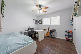 2111 Gray Falls Dr, Houston, TX 77077 - Photo 21