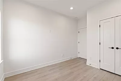 8019 Grandview Street, Houston, TX 77051 - Photo 27