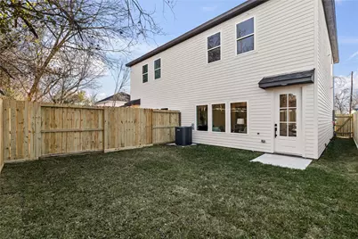 8019 Grandview Street, Houston, TX 77051 - Photo 3