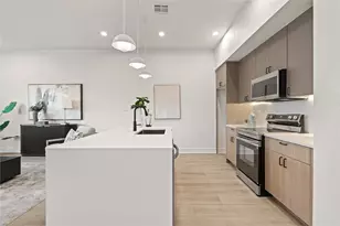 8019 Grandview St, Houston, TX 77051 - Photo 9