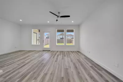 12310 Greenwood Gate Drive, Houston, TX 77047 - Photo 9