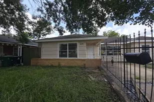 8522 Northton St, Houston, TX 77029 - Photo 1