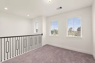 11828 S Pavillion Dr, Mont Belvieu, TX 77523 - Photo 17