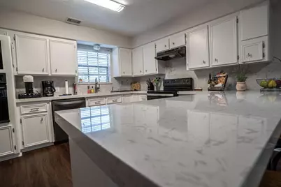 13209 Bluff View Drive, Willis, TX 77318 - Photo 9