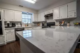 13209 Bluff View Dr, Willis, TX 77318 - Photo 9